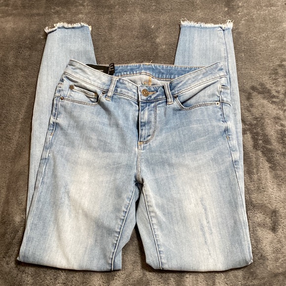 Armani exchange super skinny lift up size 27 light wash like new 🔥🔥💯👍 - Picture 15 of 16